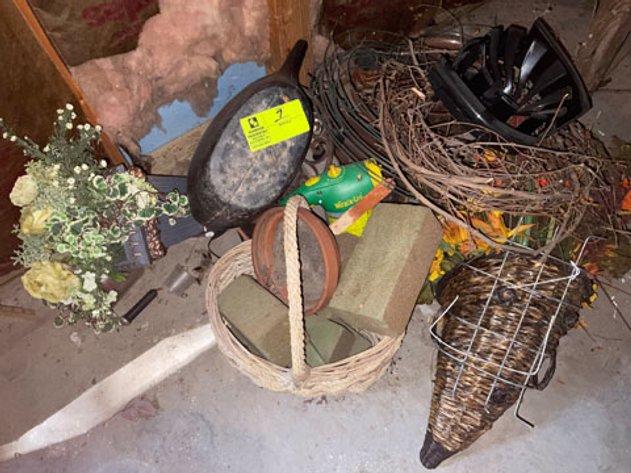 Image for Online Auction of Vintage Items and More!