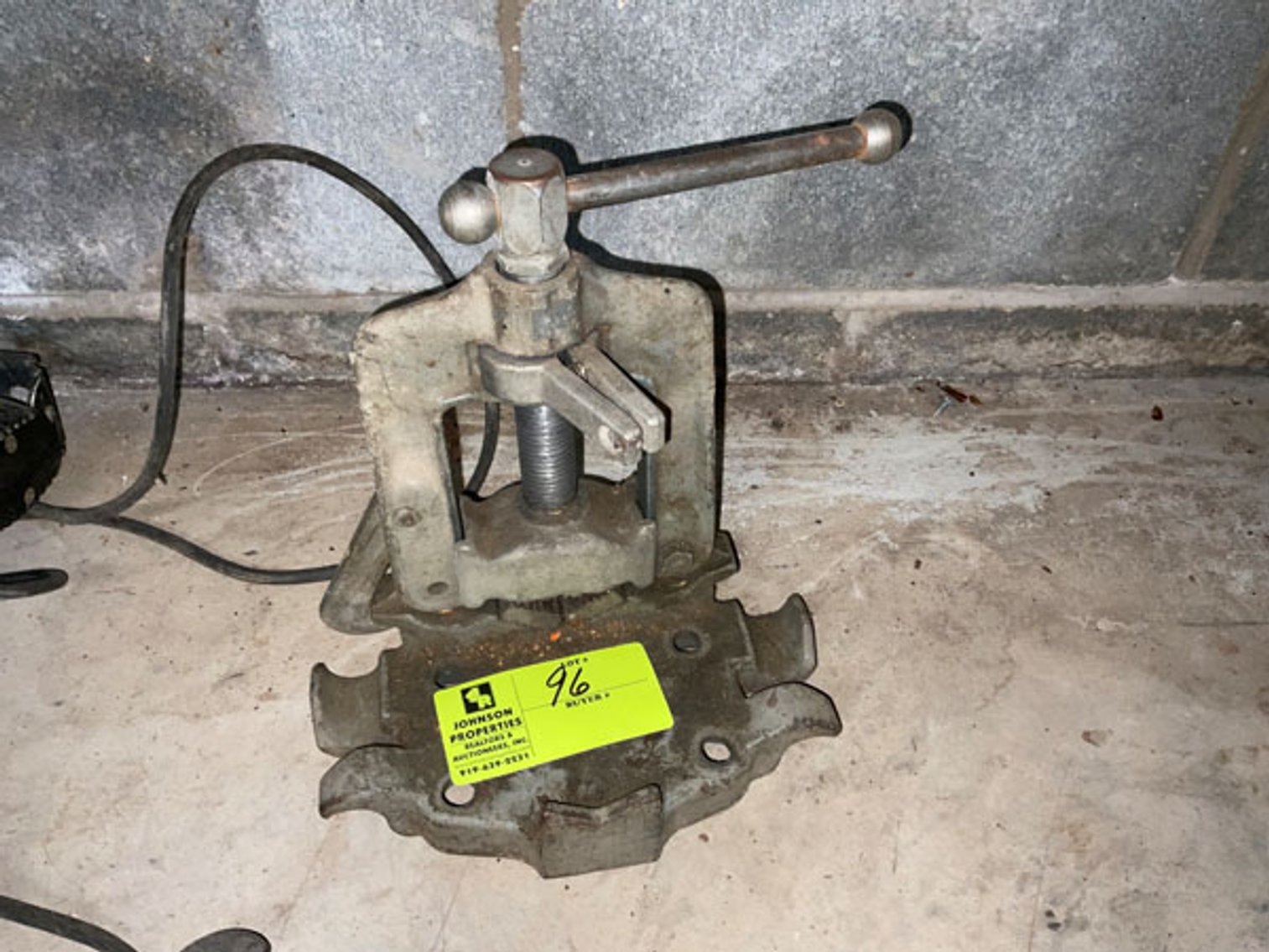 Image for Online Auction of Vintage Items and More!