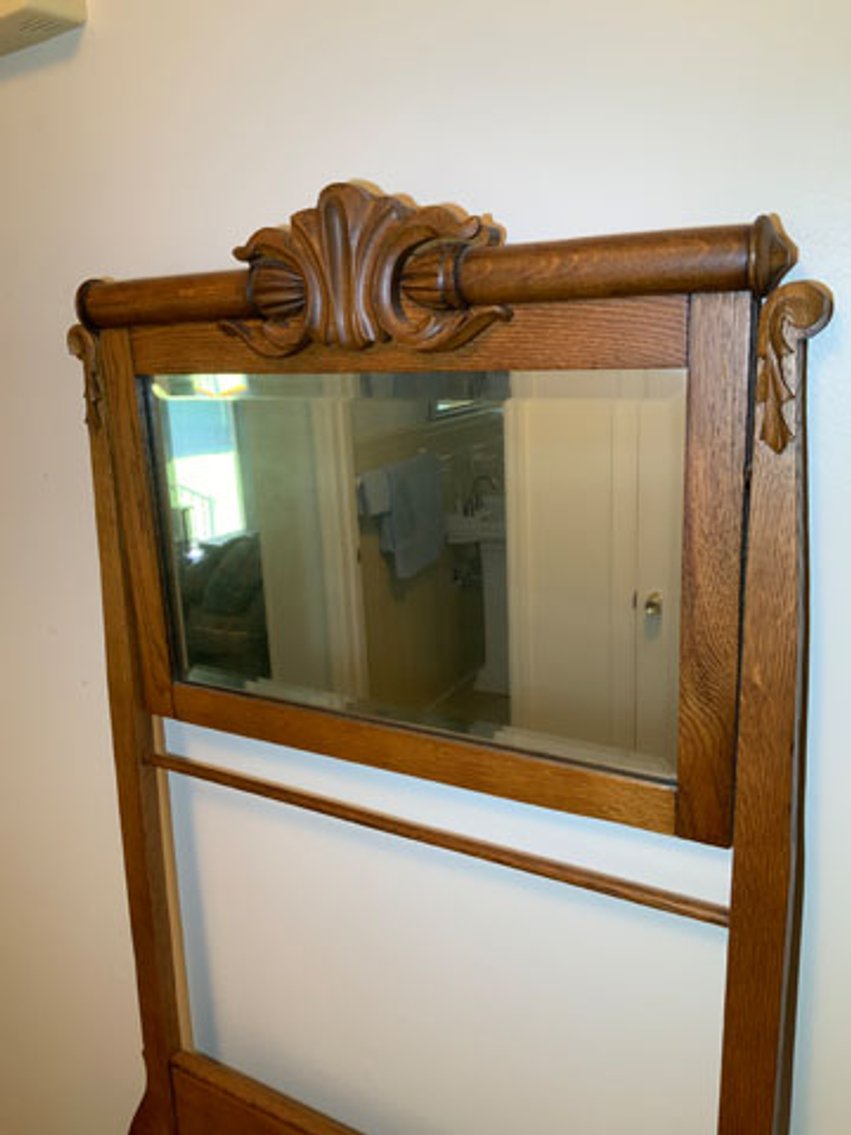 Image for VINTAGE DINING AND BEDROOM FURNITURE - ONLINE ONLY