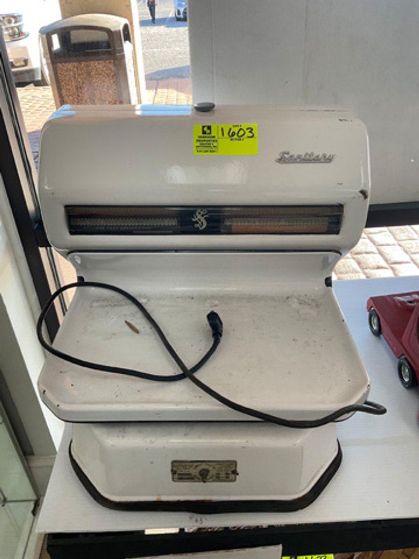 Image for Round 3: Things from the Past Antiques & Collectibles