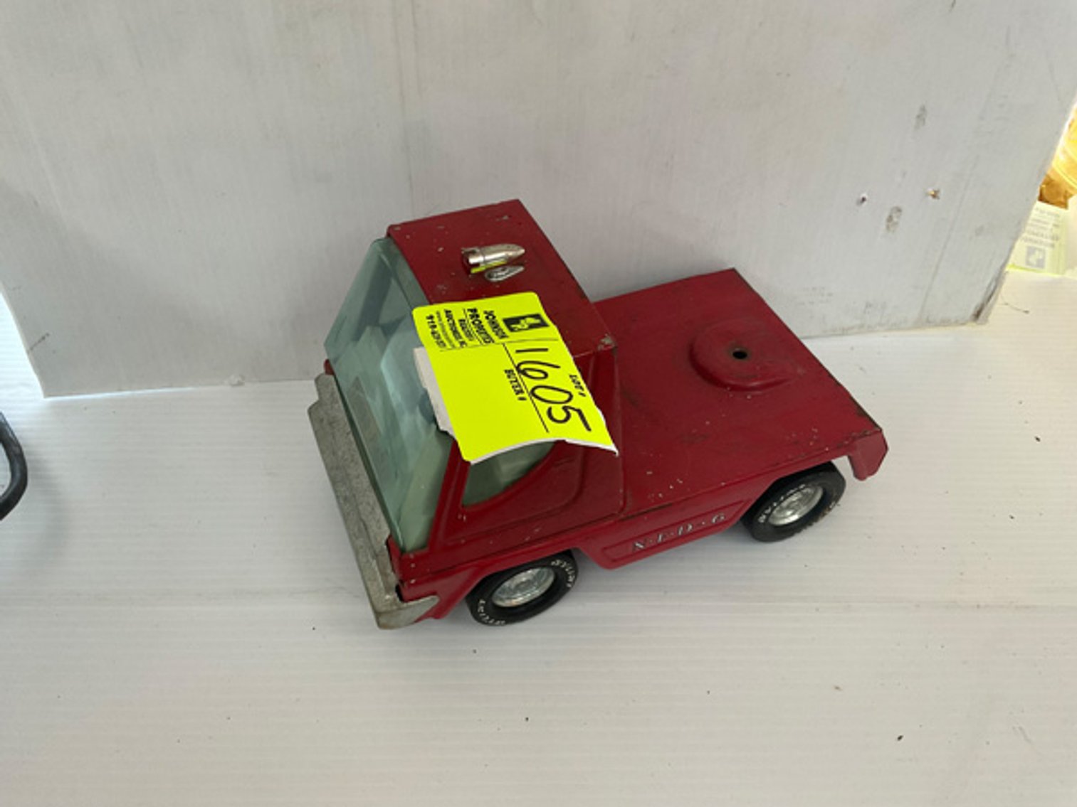 Image for Round 3: Things from the Past Antiques & Collectibles