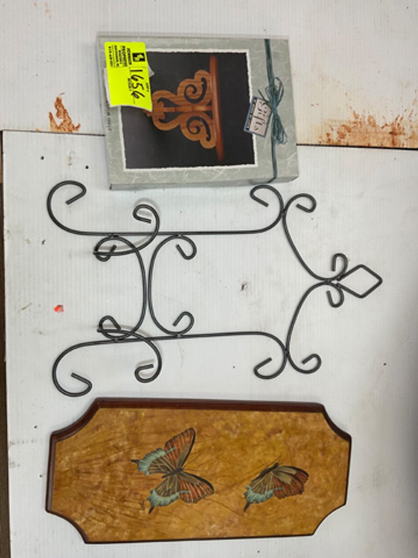 Image for Round 3: Things from the Past Antiques & Collectibles