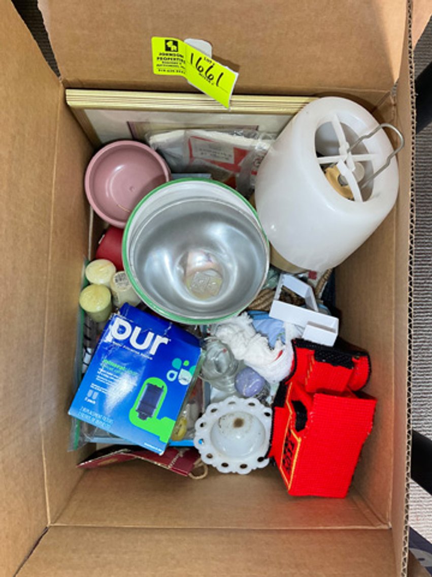 Image for Round 3: Things from the Past Antiques & Collectibles