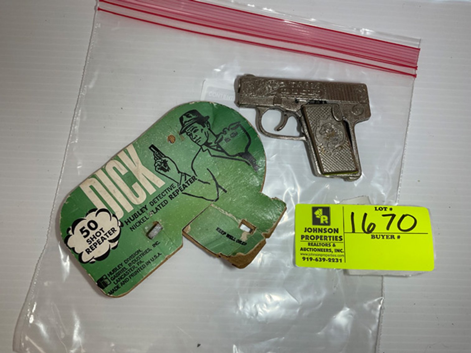 Image for Round 3: Things from the Past Antiques & Collectibles