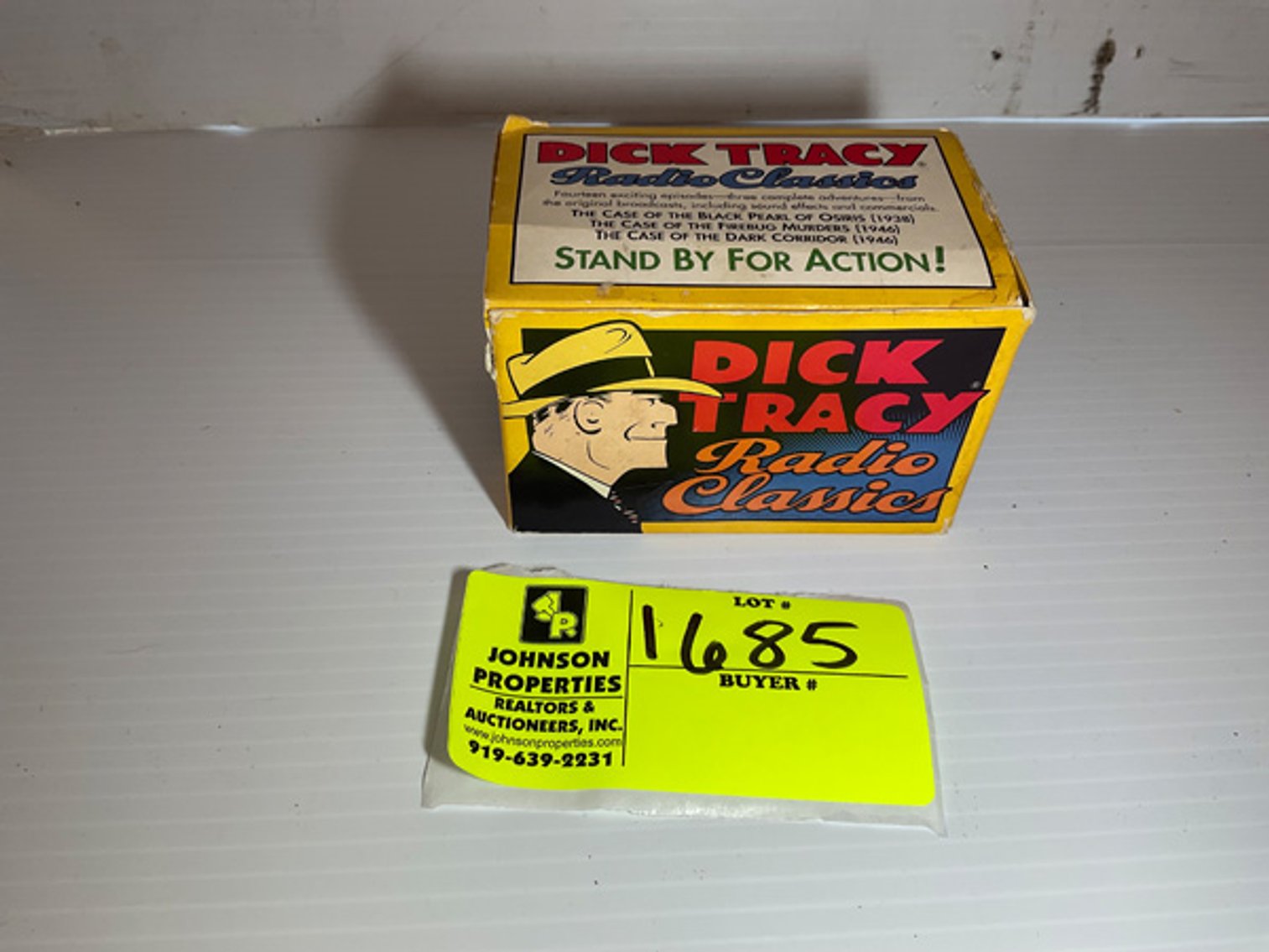 Image for Round 3: Things from the Past Antiques & Collectibles