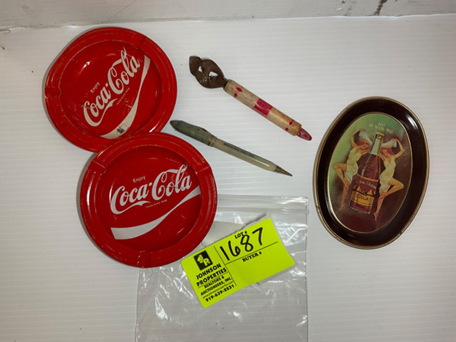 Image for Round 3: Things from the Past Antiques & Collectibles