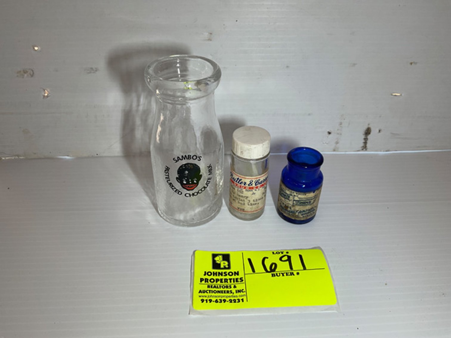 Image for Round 3: Things from the Past Antiques & Collectibles