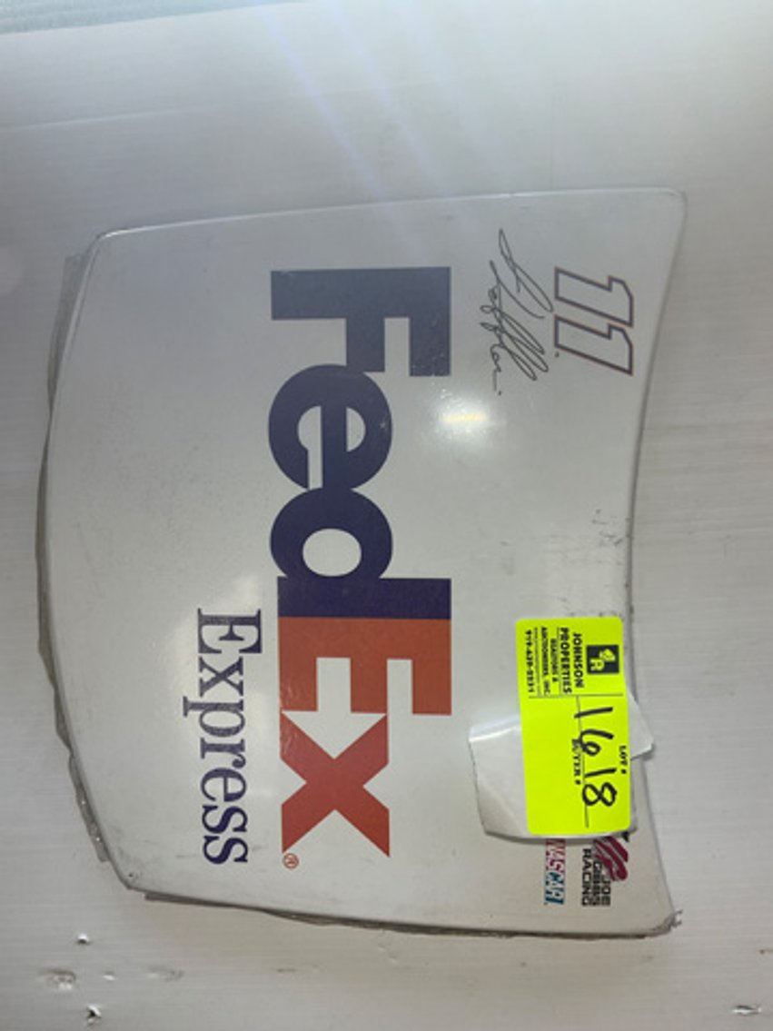 Image for Round 3: Things from the Past Antiques & Collectibles