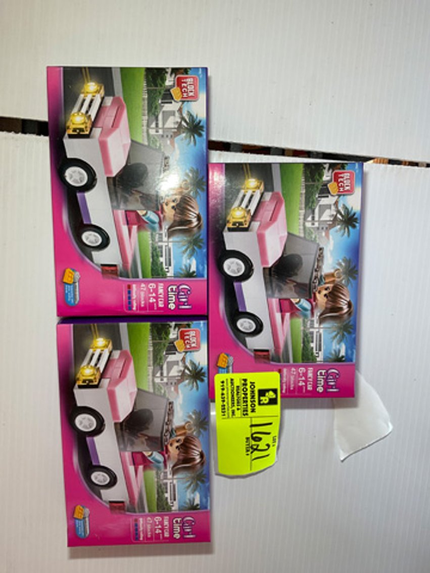 Image for Round 3: Things from the Past Antiques & Collectibles