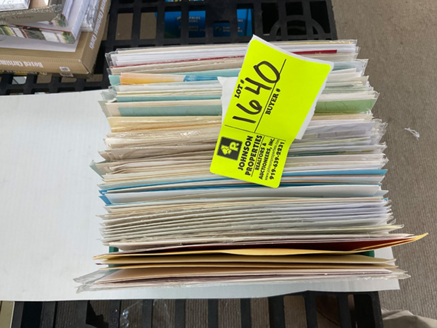 Image for Round 3: Things from the Past Antiques & Collectibles