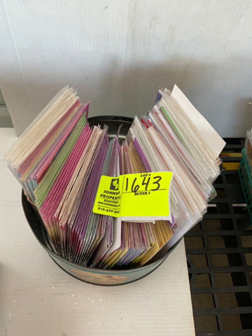 Image for Round 3: Things from the Past Antiques & Collectibles