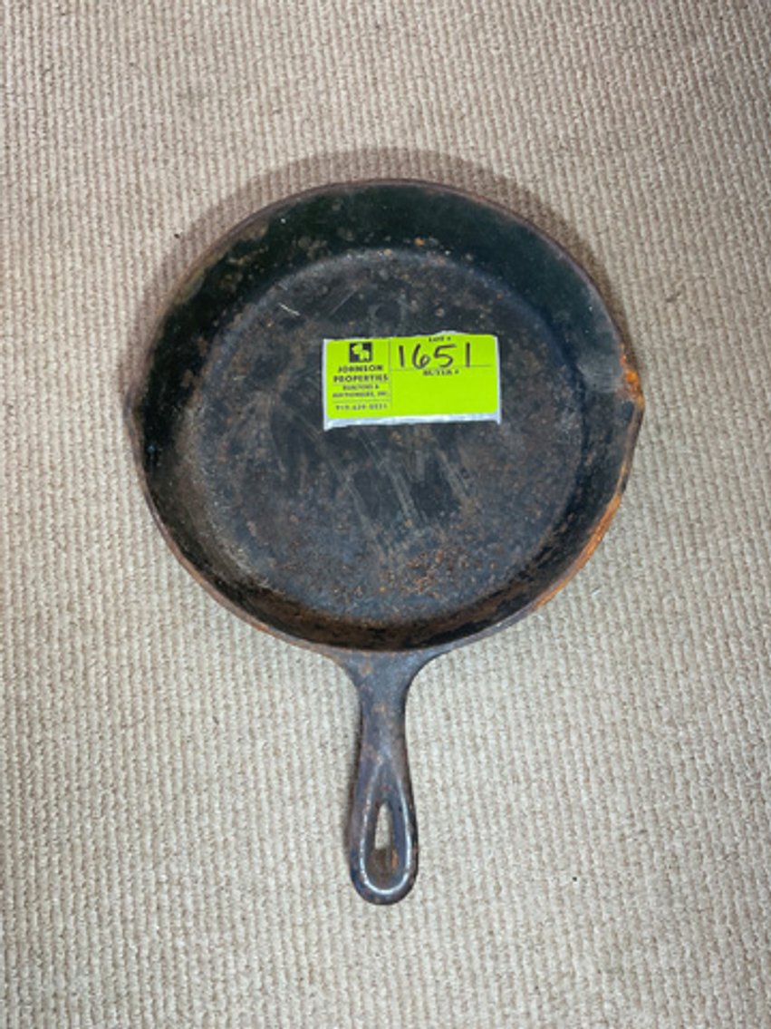 Image for Round 3: Things from the Past Antiques & Collectibles