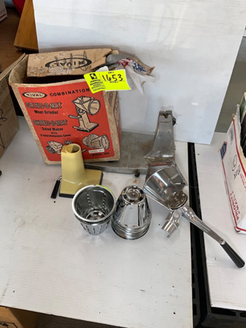 Image for Round 3: Things from the Past Antiques & Collectibles