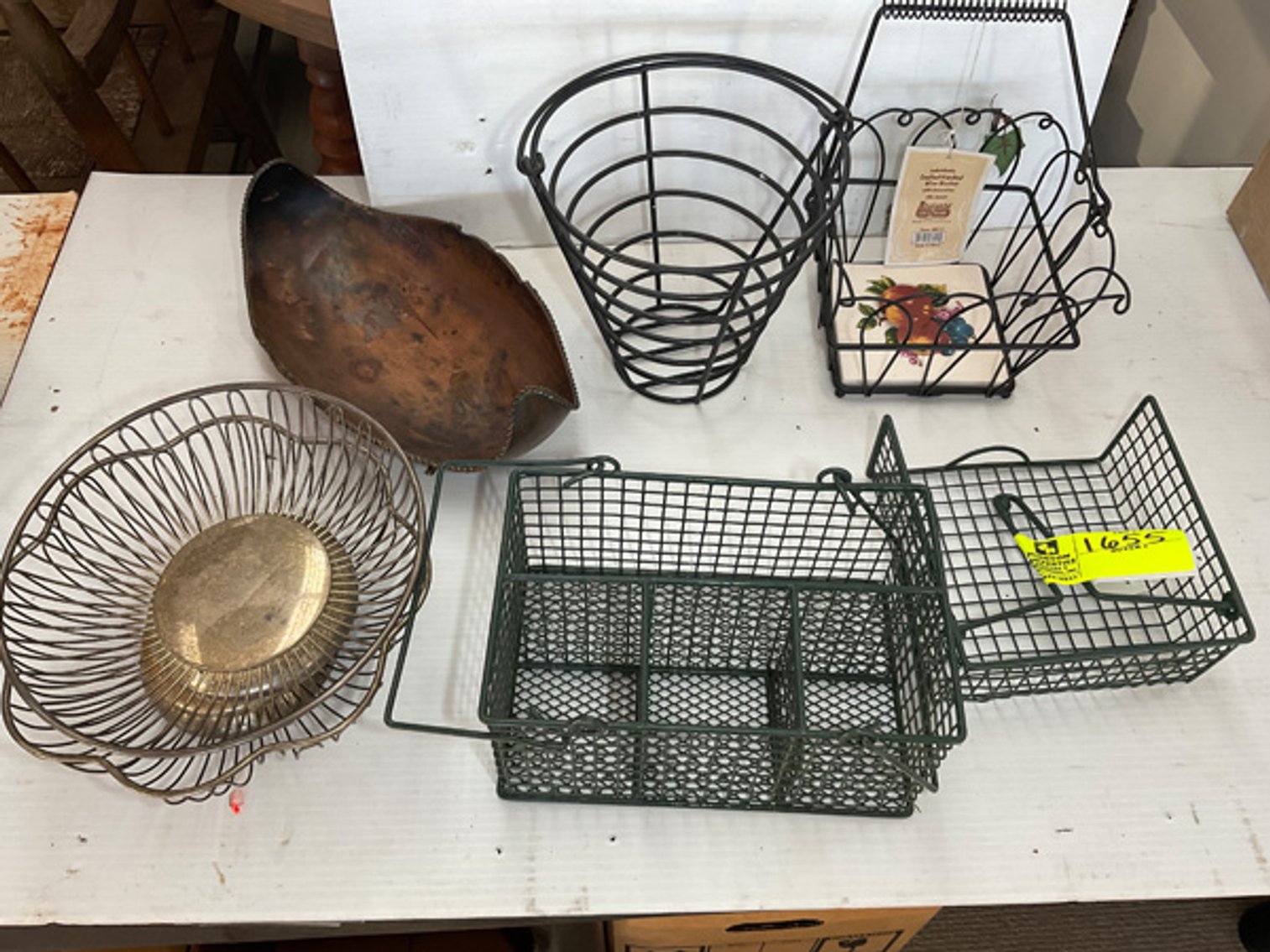 Image for Round 3: Things from the Past Antiques & Collectibles