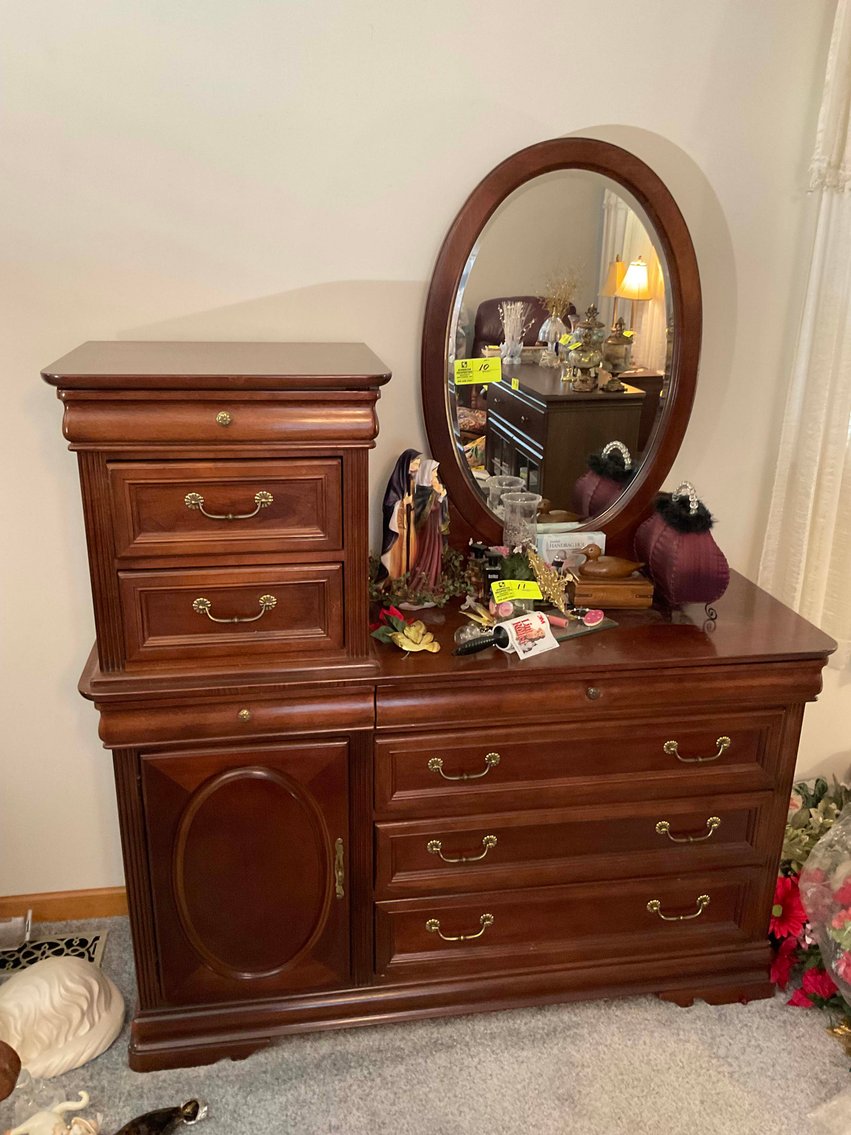 Image for Personal Property from 2 Different Living Estates Selling Online Only!