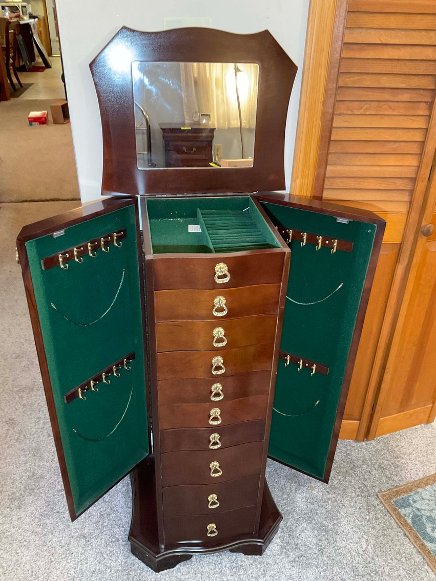 Image for Personal Property from 2 Different Living Estates Selling Online Only!