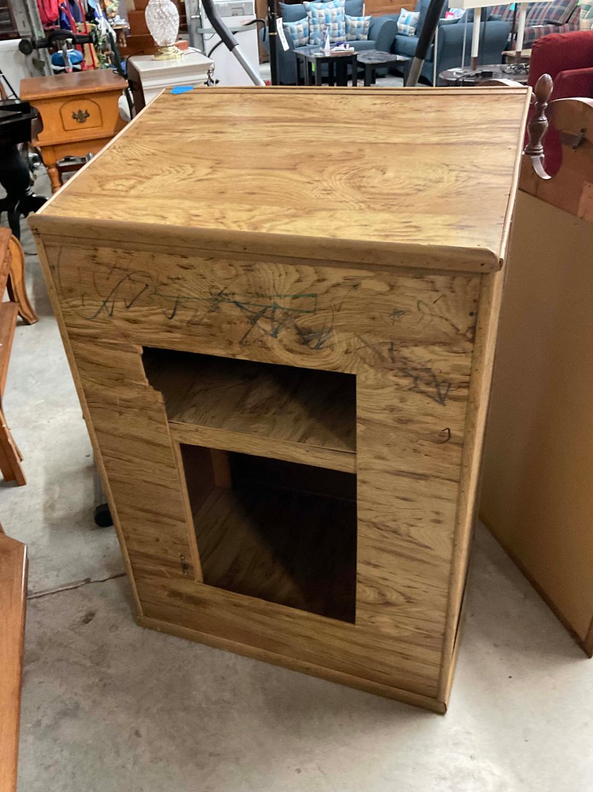 Image for New and Nearly New Thrift Shop Retirement Auction Events