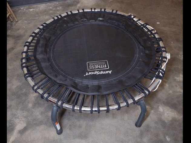 Image for #33-Music, stage lighting, kitchen appliances Online Auction