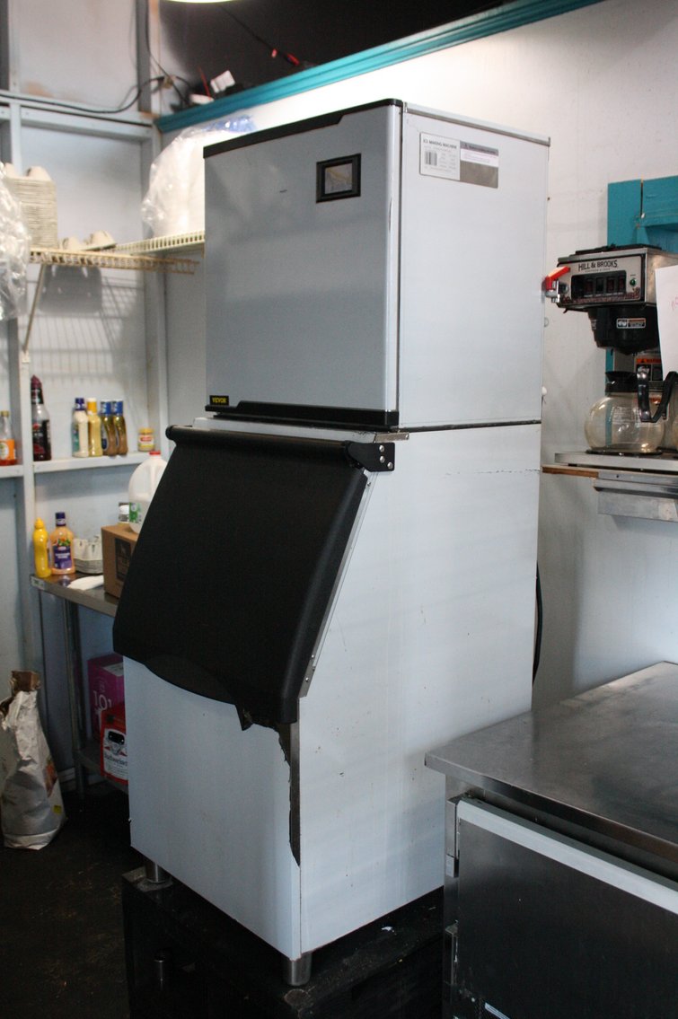 Image for Knives Restaurant – Complete Business Liquidation – Camilla, GA