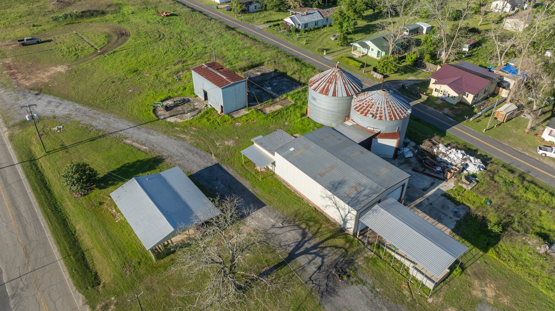 Image for Commercial Investment Opportunity - 3.29+/- Acres - Warehouse, Grain Storage & Shop