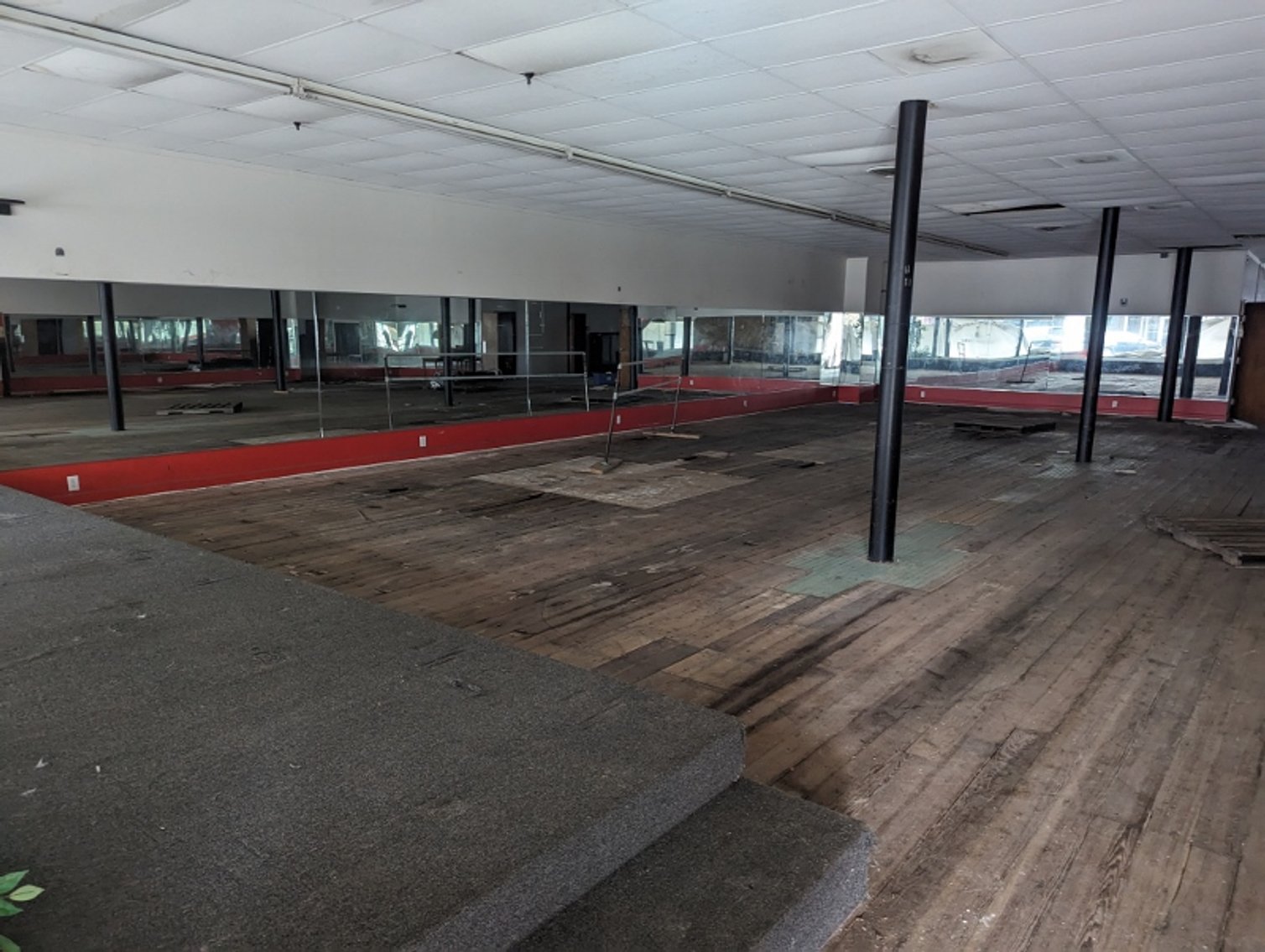 Image for Batesburg, SC: 6,357± SF footprint  Retail Building on 7,457± SF Lot Selling in Absolute Auction