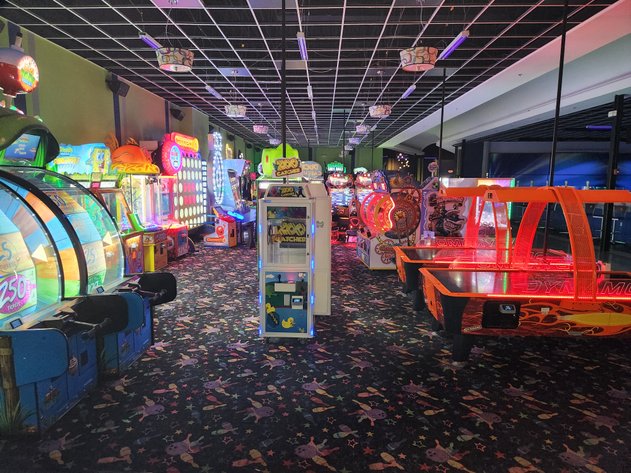 Image for Chattanooga, TN: Complete Liquidation of Bowling Alley & Family Entertainment Center