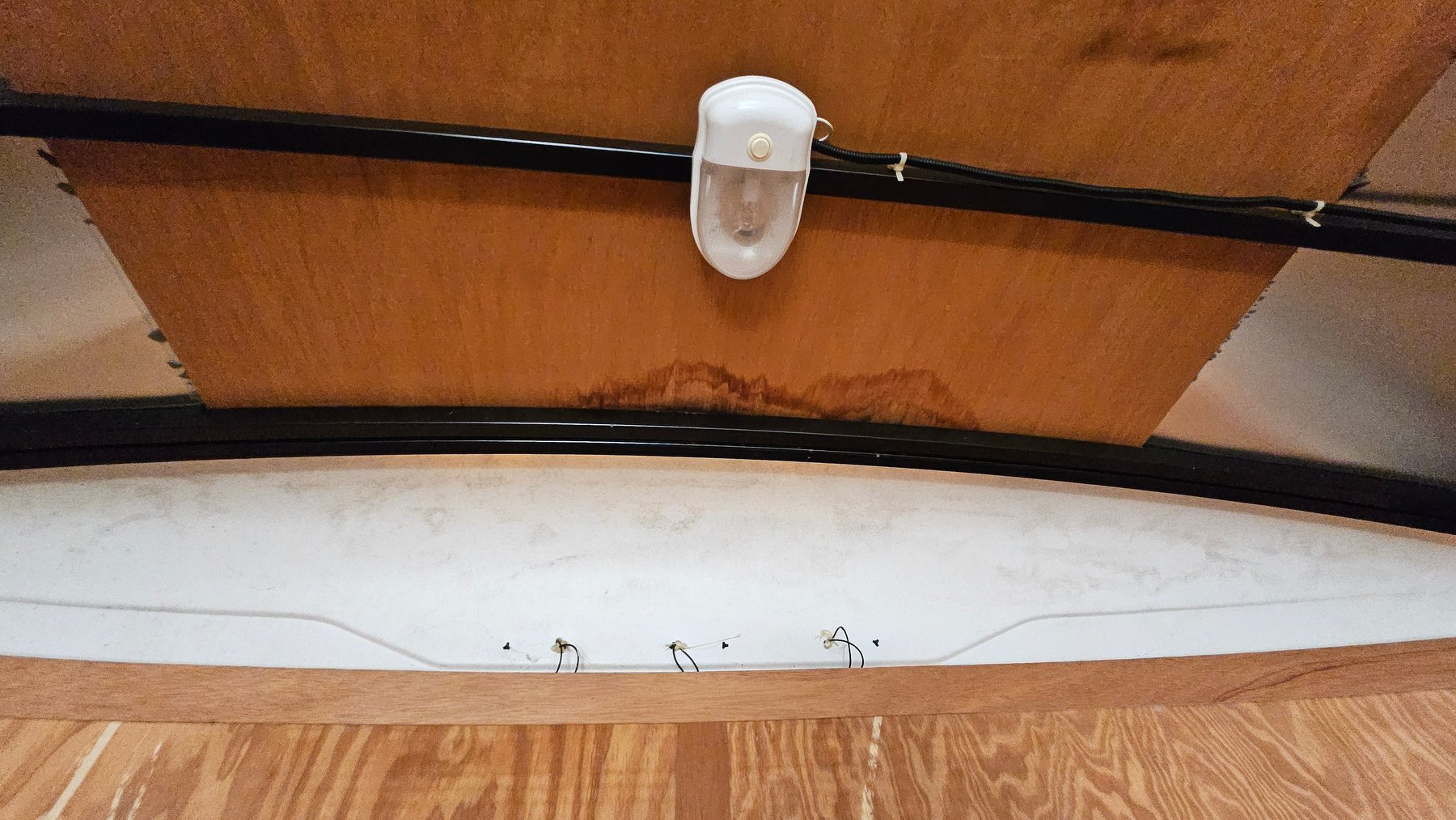 Image for Riviera Beach, FL: Box Van and Enclosed Trailer