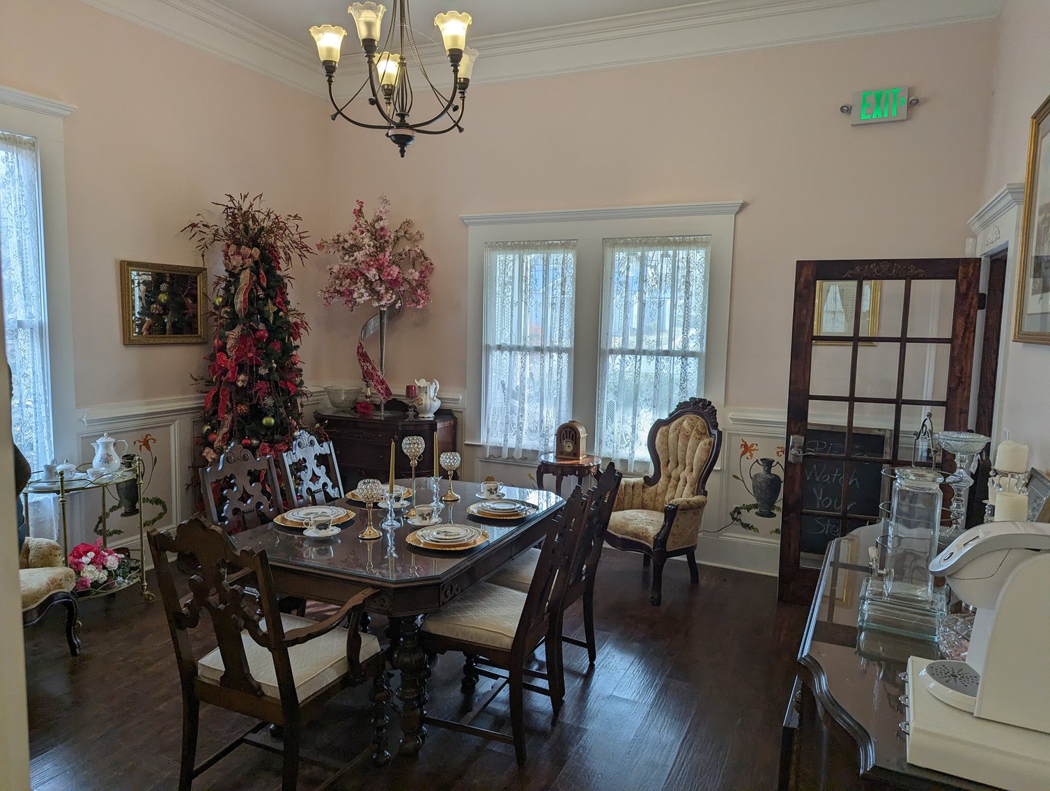 Image for Fayetteville, GA: Complete Decor and Furnishings of Former Wedding and Small Event Facility