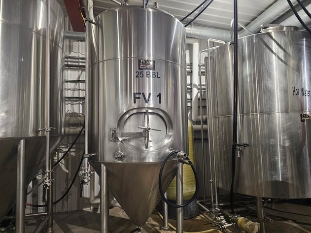 Image for Knoxville, IA: 20 BBL Brewhouse, 2021 ABE Can Filler & Complete Liquidation of Peace Tree Brewery Equipment