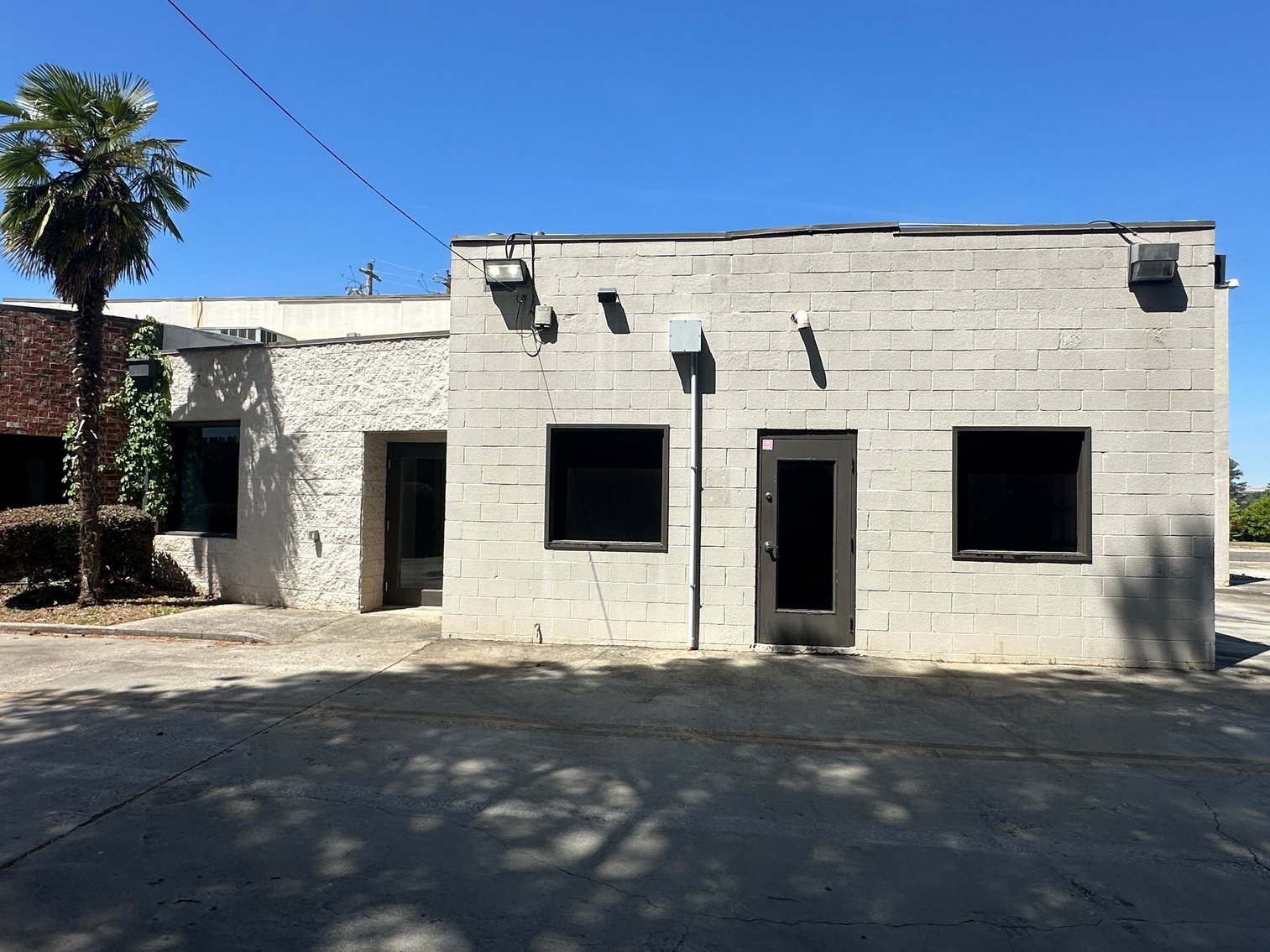 Image for Lawrenceville, GA: 4,400± SF Retail Building on 0.8± Acres with Strong Redevelopment Potential at 425 W. Pike St. (Gwinnett County)