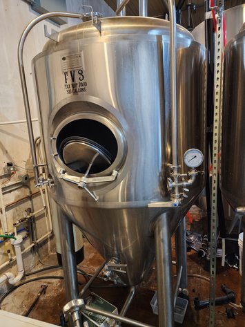 Image for Central Texas: Surplus Brewing Equipment, 10BBL Brewhouse, Tanks & Support