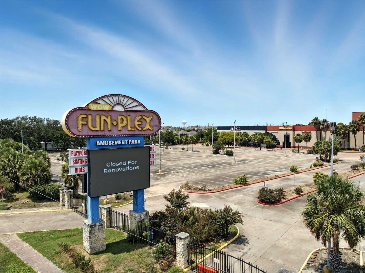 Image for Day 1: Houston's Largest Indoor Amusement Park with Ferris Wheel, Rides, Bowling, Arcade, VR, Kitchen/ Bar, Decor & More
