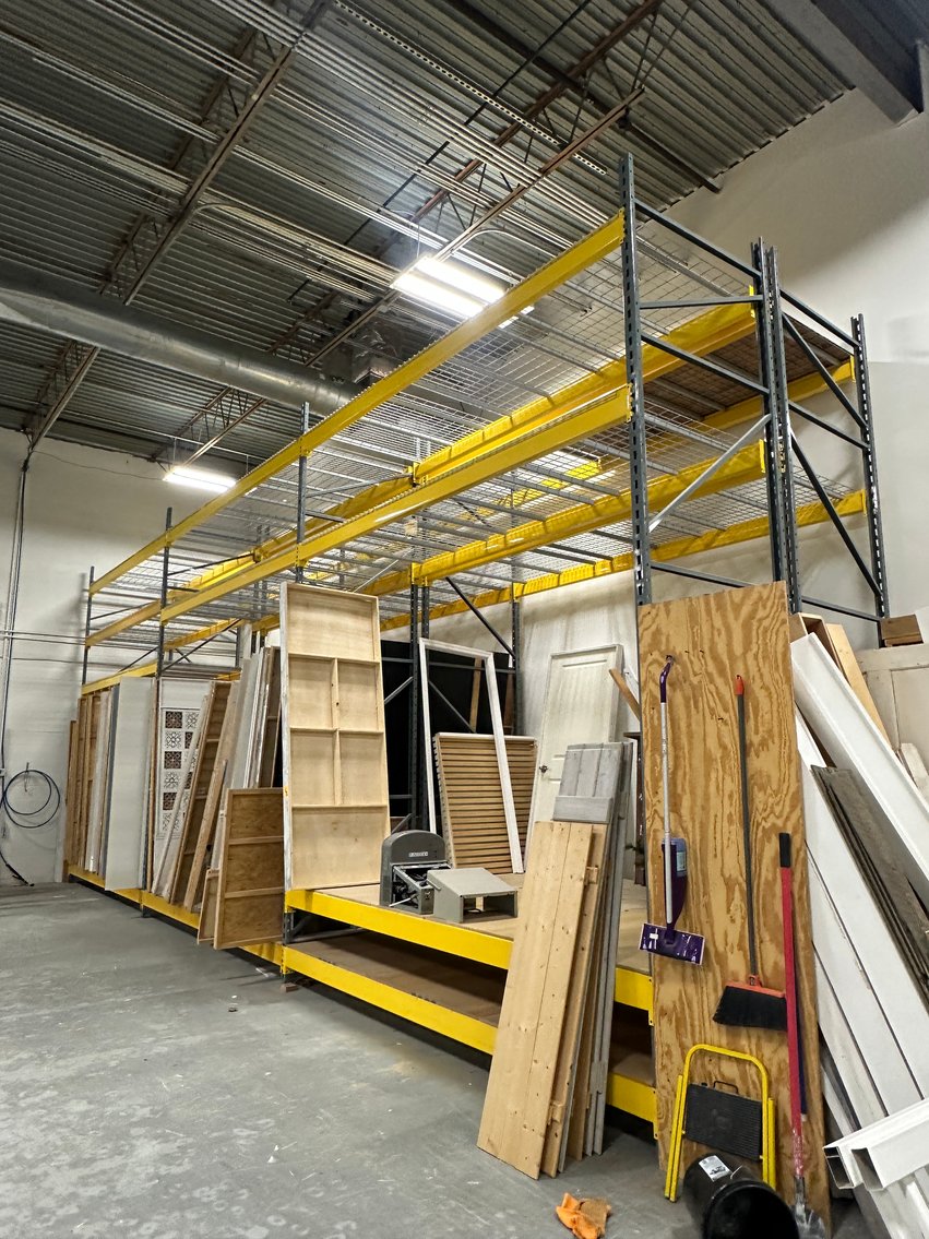 Image for Tucker (Atlanta), GA: Studio Photography Equipment, Woodworking Shop & Props of Former Commercial Ad Agency Studio