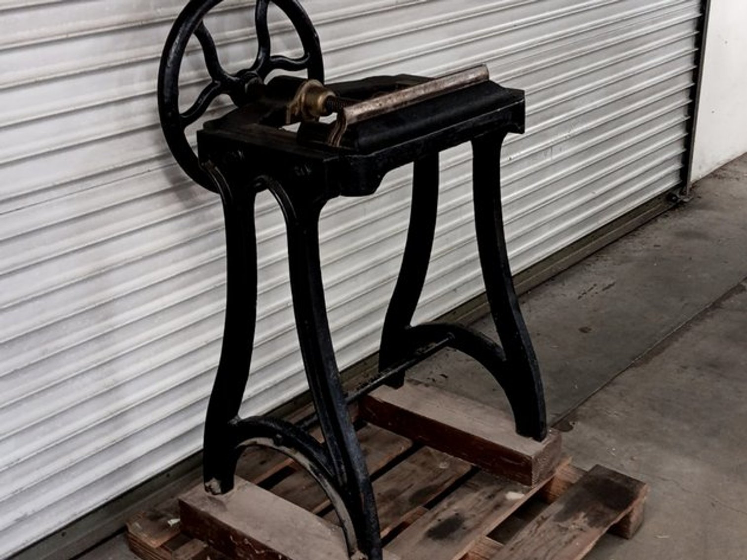 Image for Kater Crafts Bookbinder's Going out of Business Auction 4