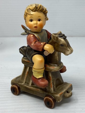 Image for Hummel Figurines Online Auction