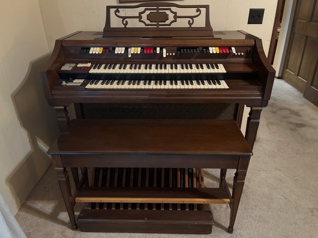 Image for Newark, OH - At House Online Auction July 8th