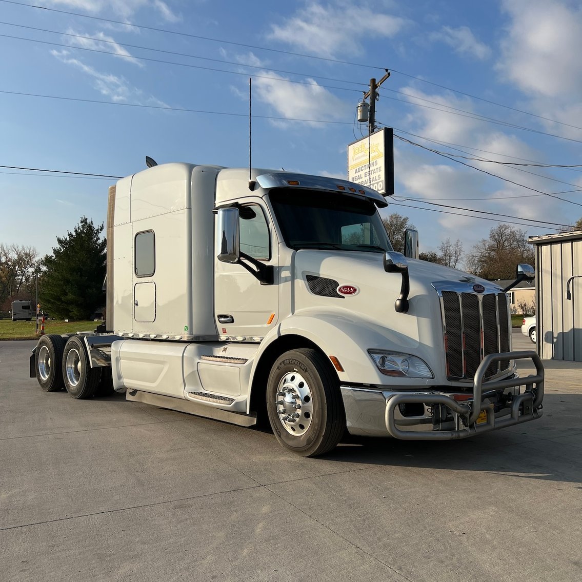 Image for LINE #1 - LIVE AUCTION-Eastern Nebraska's Late Model Truck, Trailer, Construction & Farm Equipment at No Reserve