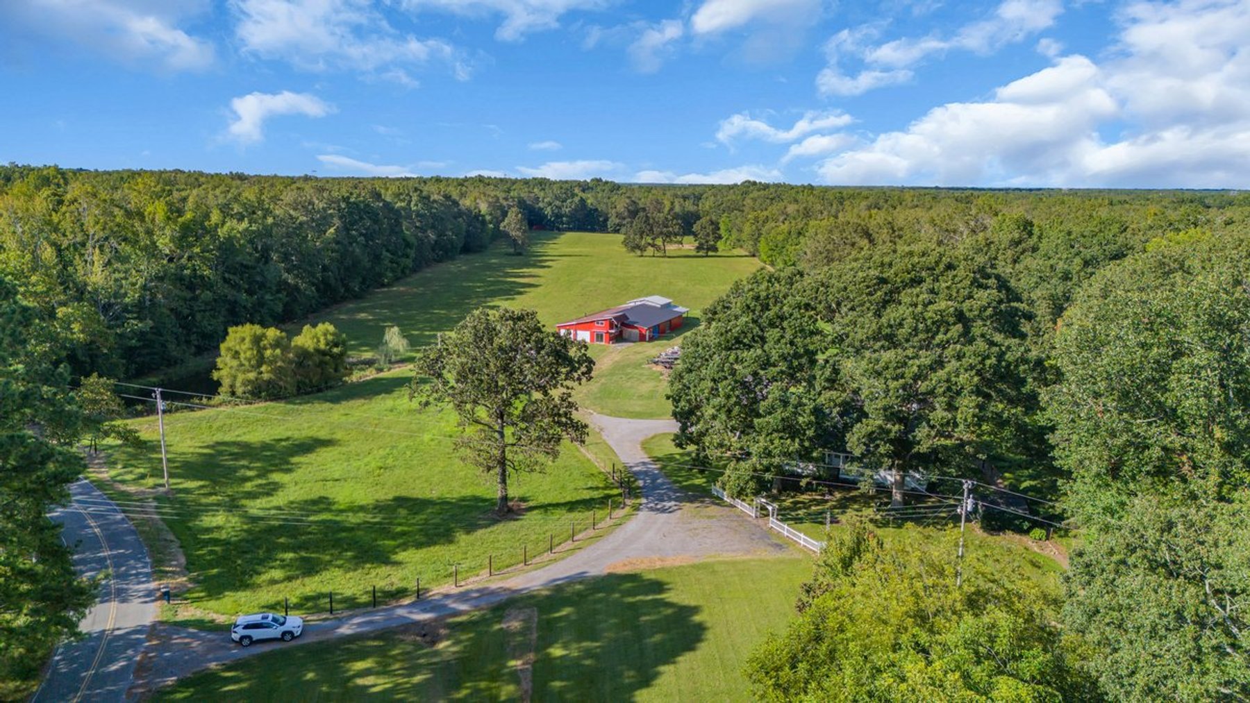 Image for AT AUCTION ONSITE & SIMULCAST SATURDAY OCTOBER 4TH, 2025 10:01am (CDT) 1117 ESSIE CLEEK Rd. TULLAHOMA, TN 37388