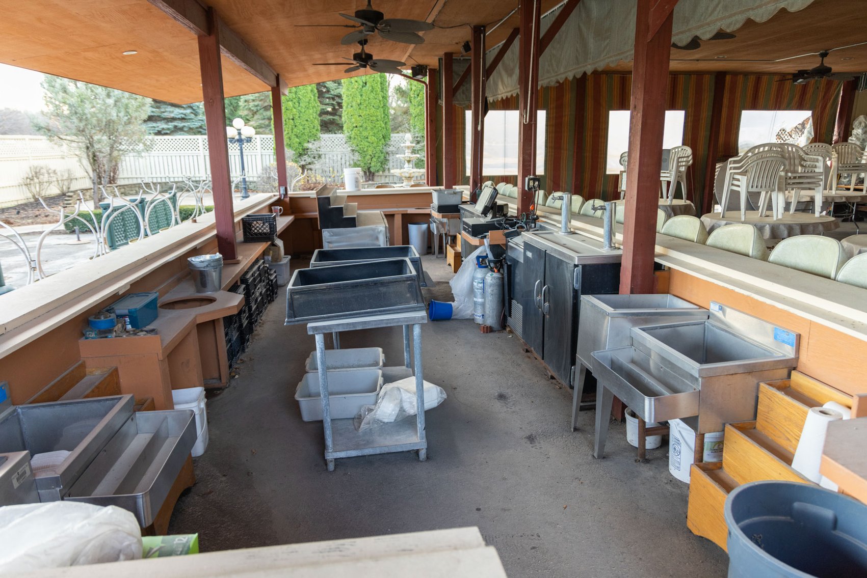 Image for Washington County Casual Family Pub & Restaurant For Sale