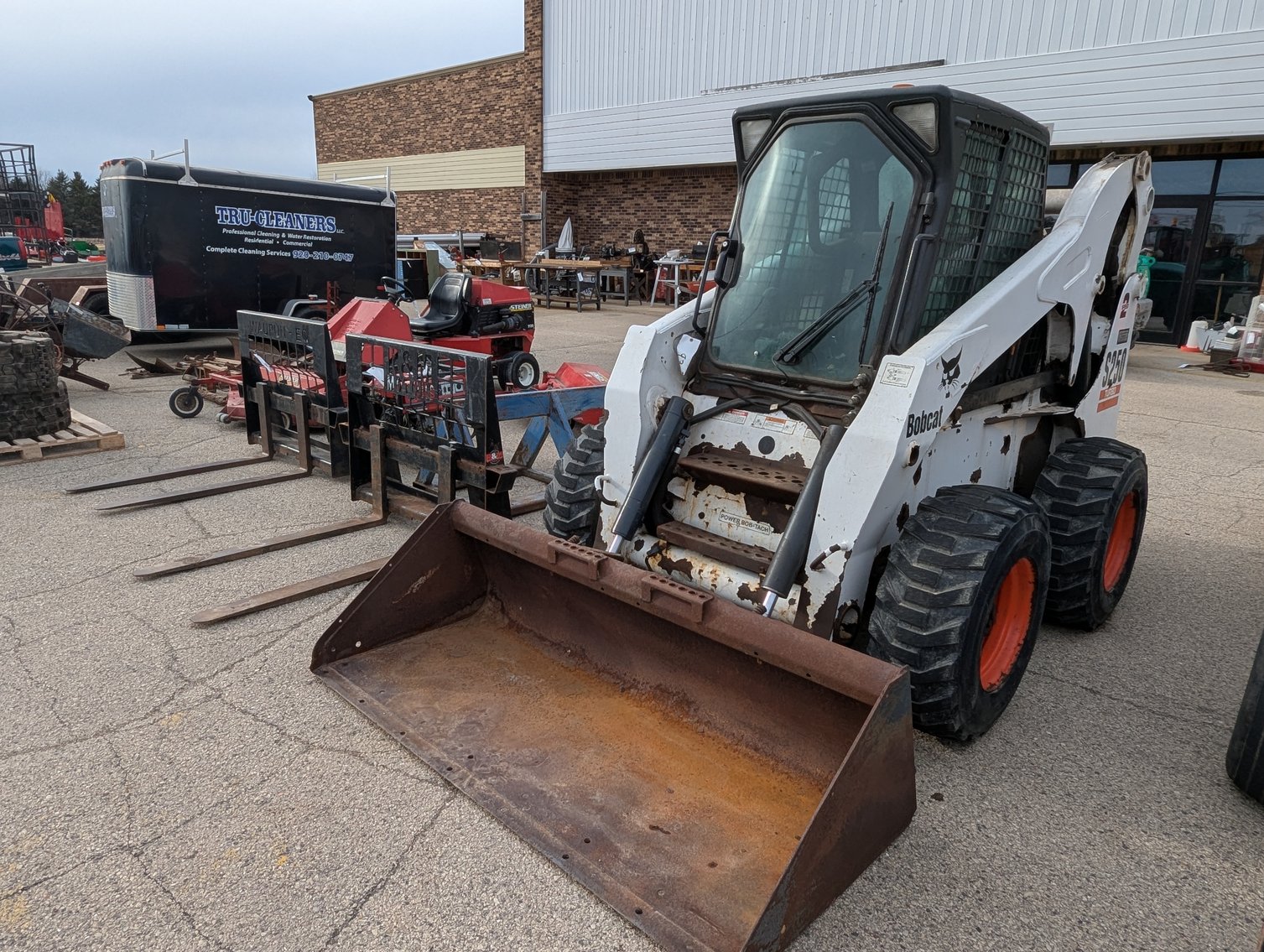Image for 11th Annual Waupun Online Equipment Consignment Auction