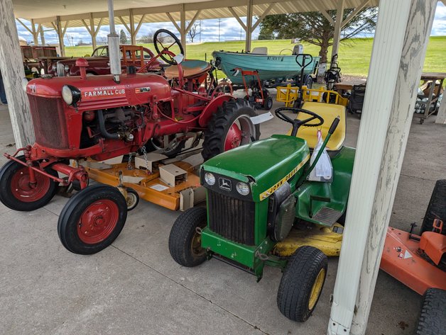Image for Day 1 - 27th Annual Spring Lawn & Garden Online Consignment Auction