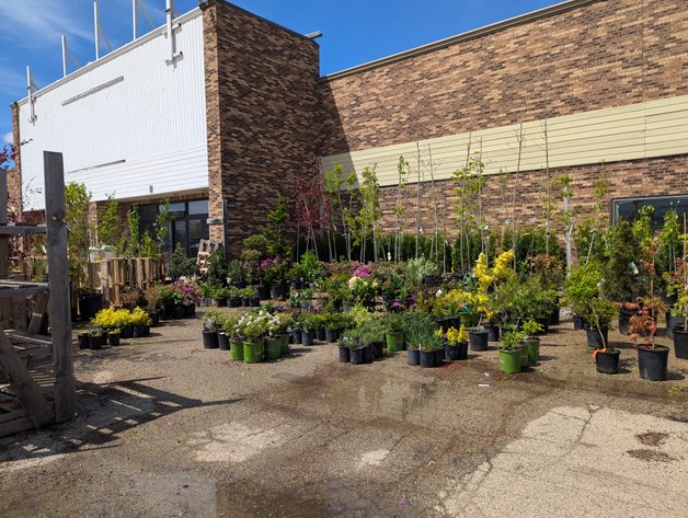 Image for Waupun Nursery Stock & Consignment Online Auction