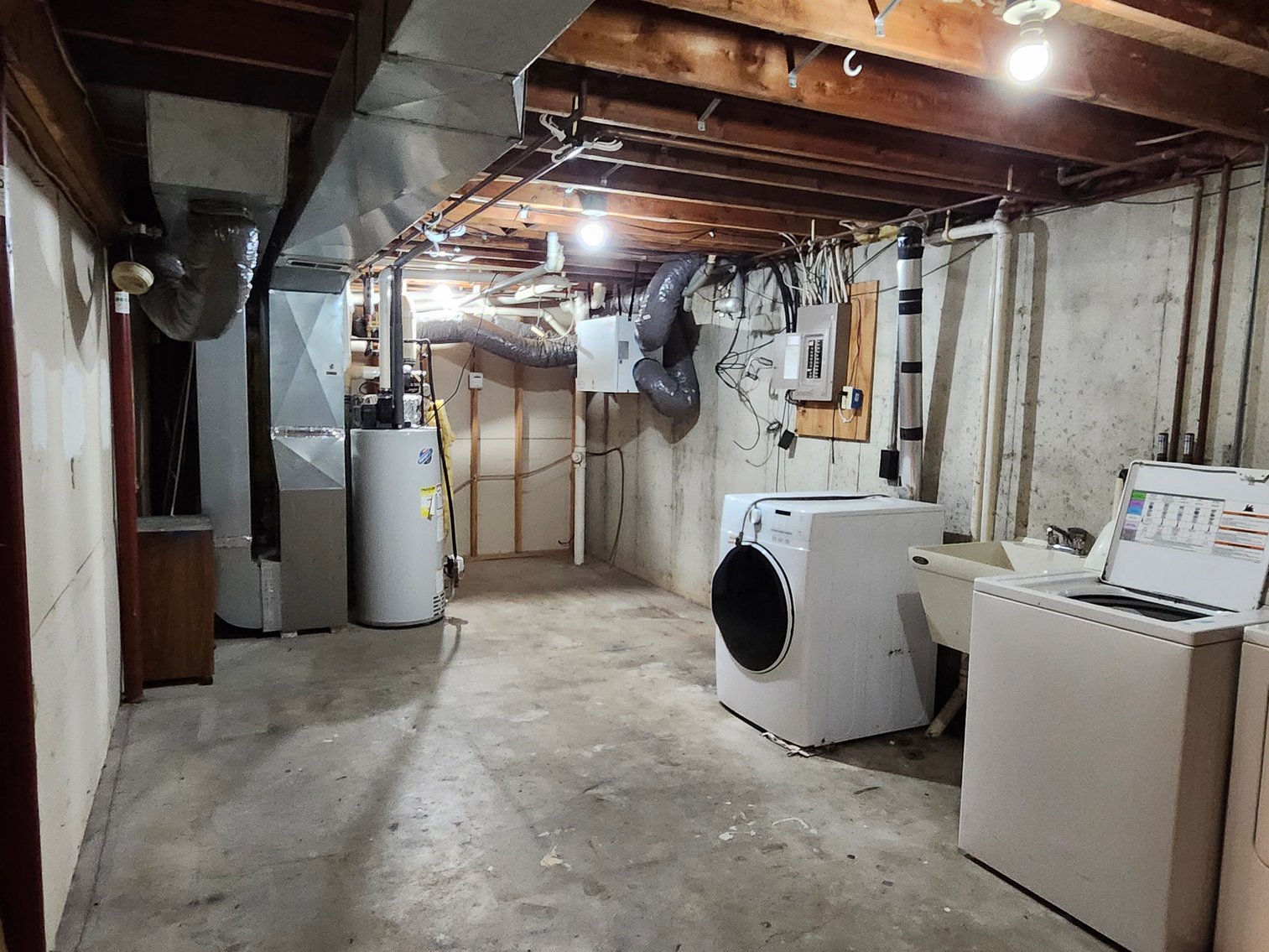 Image for 205 Alvin Circle, Beaver Dam – Online Bidding for Quiet Cul-de-Sac Home