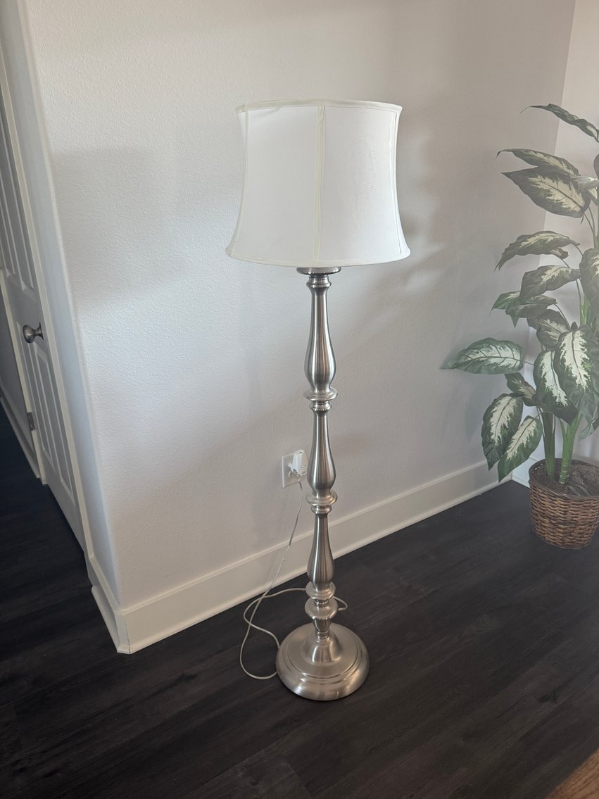 Image for Lorena, TX Real Estate & Contents Auction – Personal Property