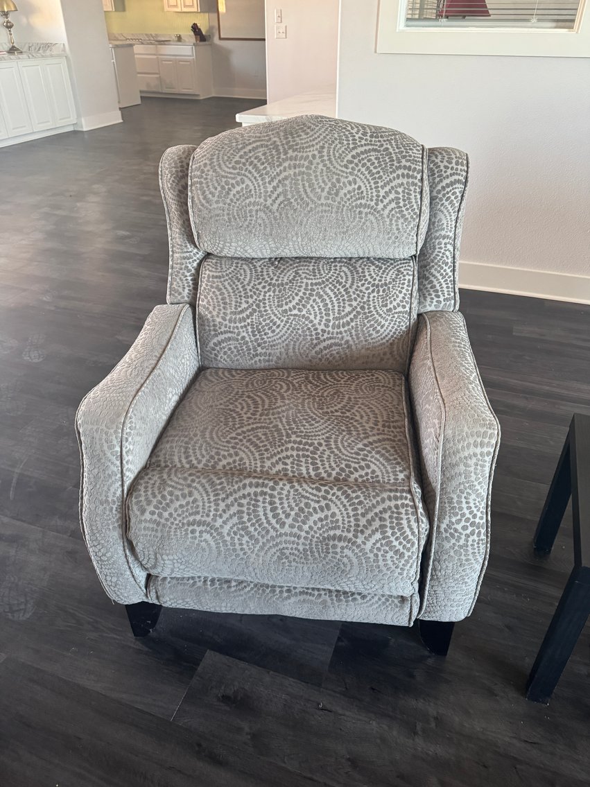 Image for Lorena, TX Real Estate & Contents Auction – Personal Property