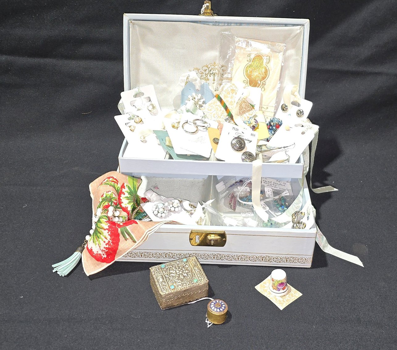 Image for Vintage, Collectibles, Knives, Coins, Etc. Online Only Auction