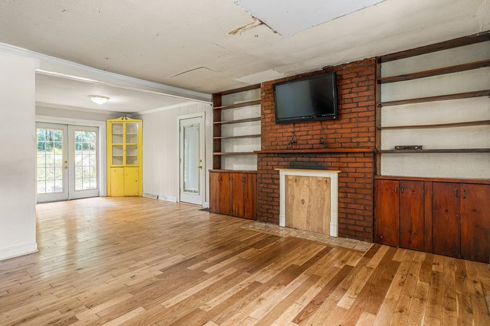 Image for 5319 New Cut Rd-Absolute Auction