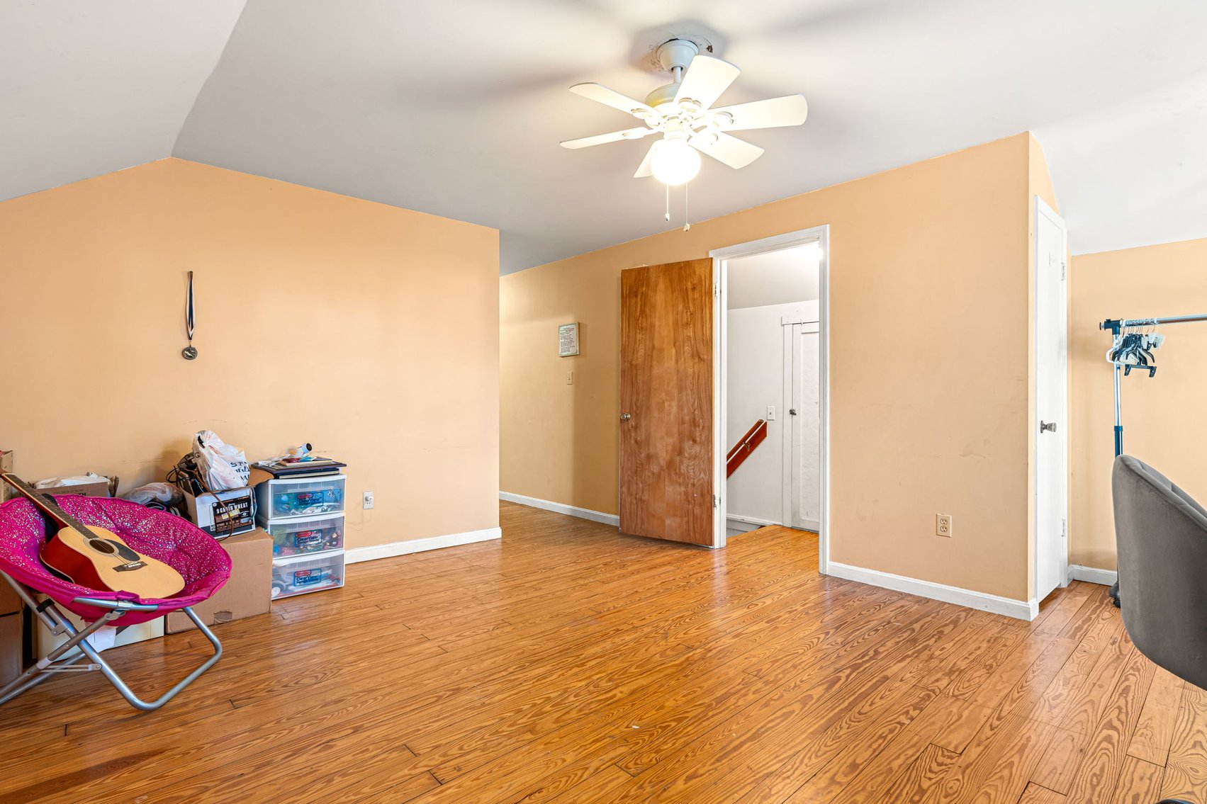 Image for 160 N Galt Ave-ONLINE AUCTION ONLY-BIDDING HAS STARTED