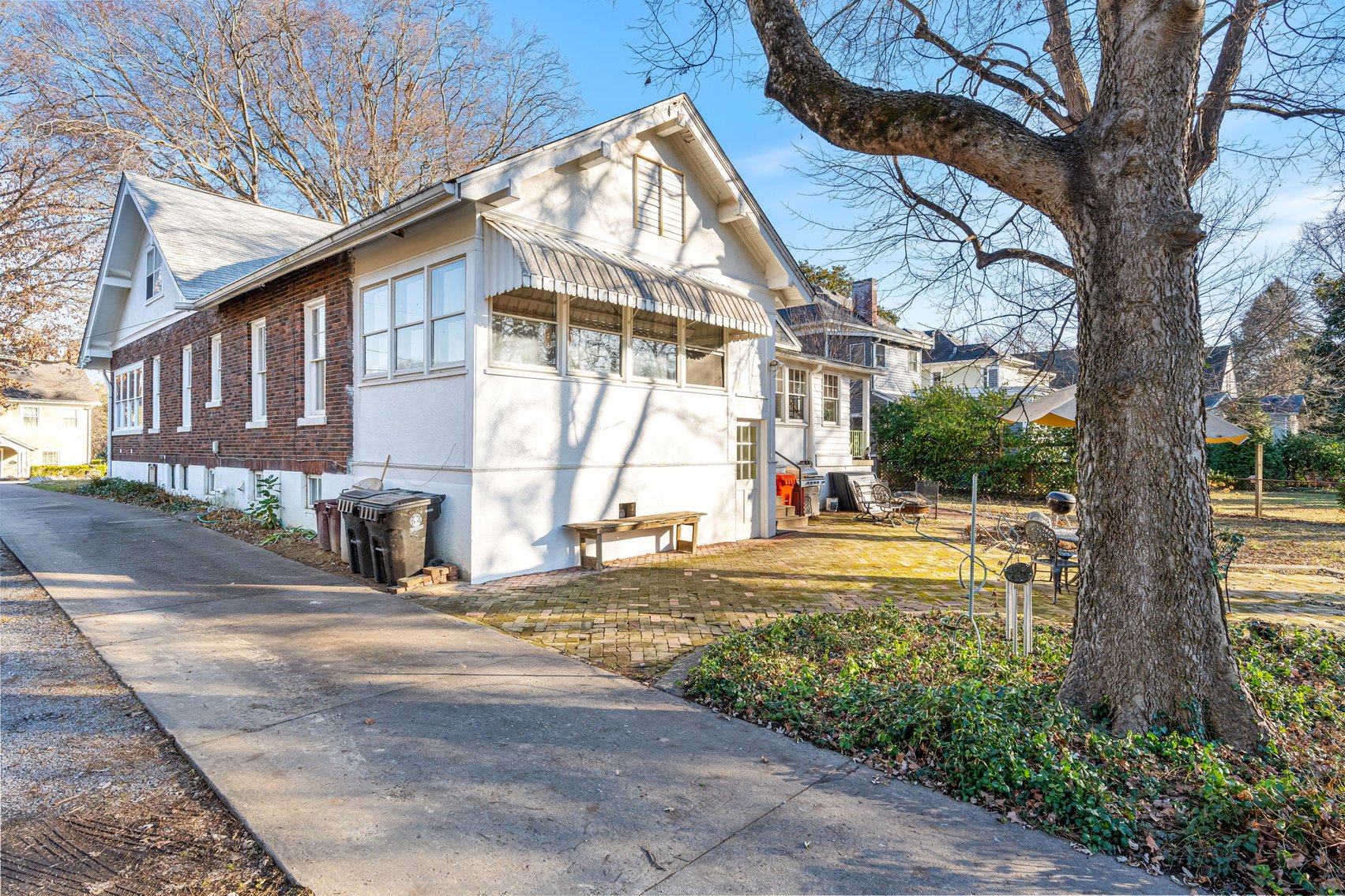 Image for 160 N Galt Ave-ONLINE AUCTION ONLY-BIDDING HAS STARTED