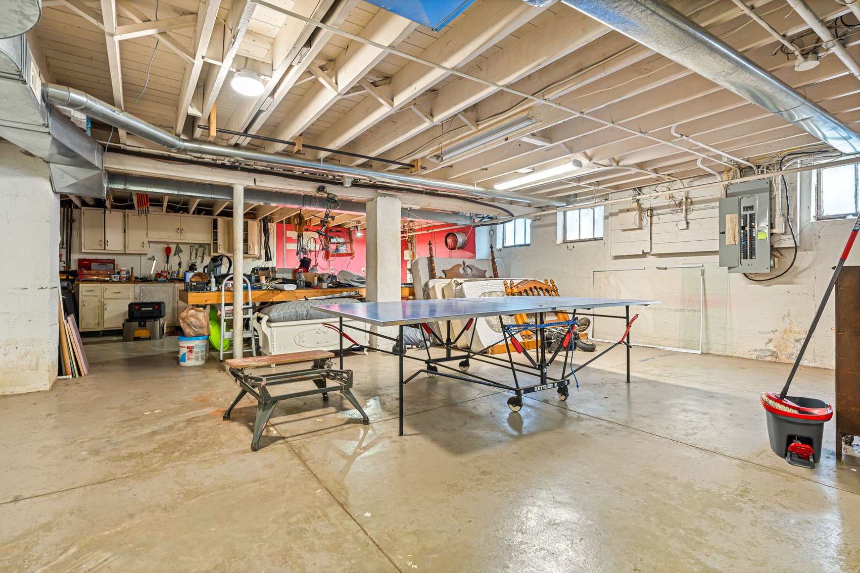 Image for 160 N Galt Ave-ONLINE AUCTION ONLY-BIDDING HAS STARTED